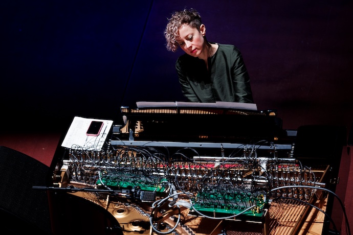 Picture of pianist Xenia Pestova on the Magnetic Resonator Piano
