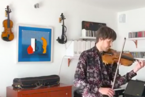 Picture of violinist Thomas Gould