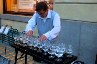 Petr Spatina glass harp